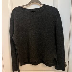 Jenni Kayne Everyday Sweater Grey Cashmere Wool Blend M Quiet Luxury Minimalist